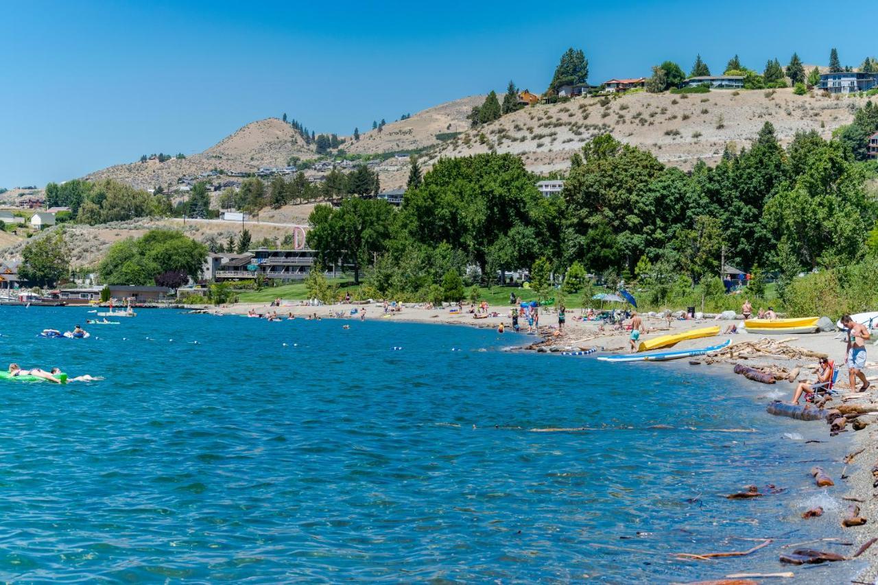 Chelan Resort Suites: Water Sunset Eksteriør billede